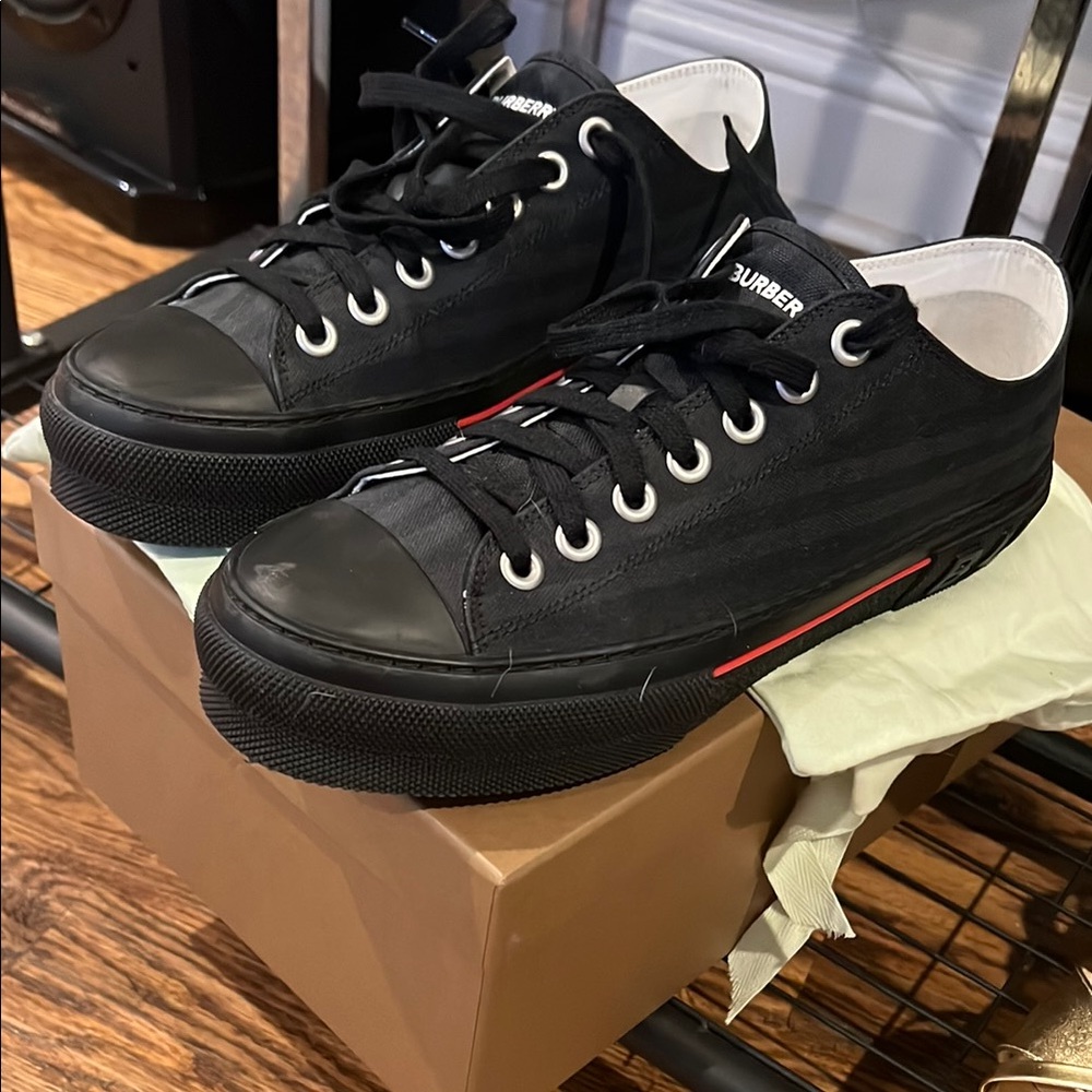 Burberry Black Sneakers Minimalist Design